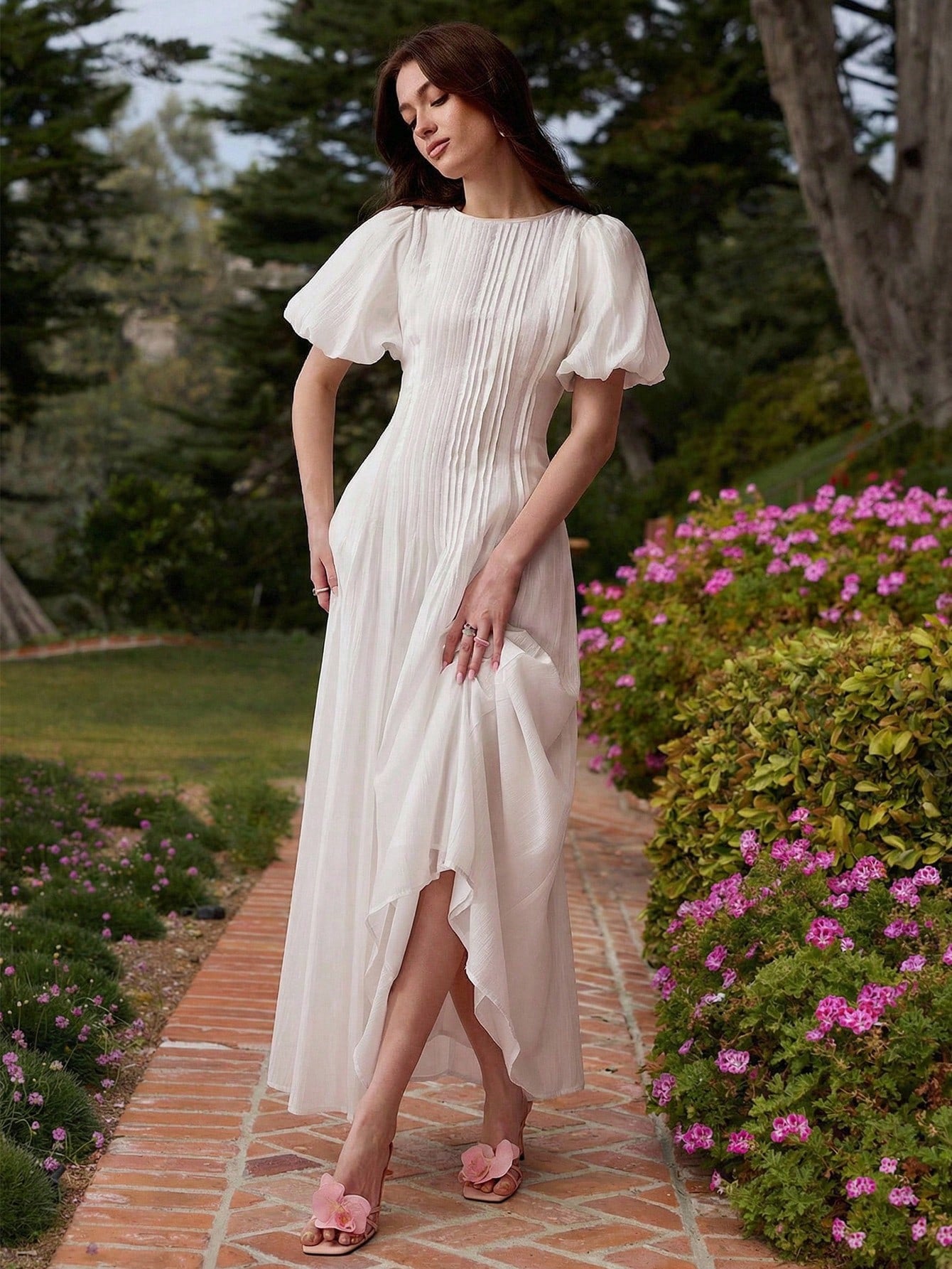 فستان نسائي