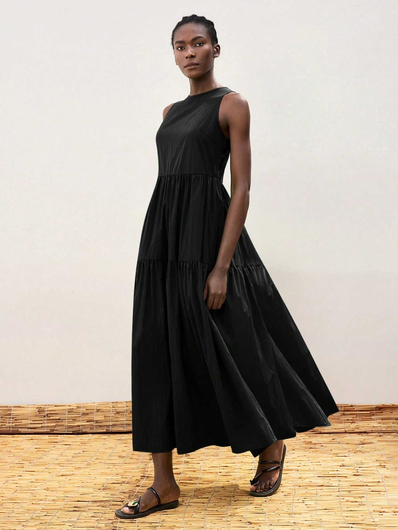 فستان نسائي