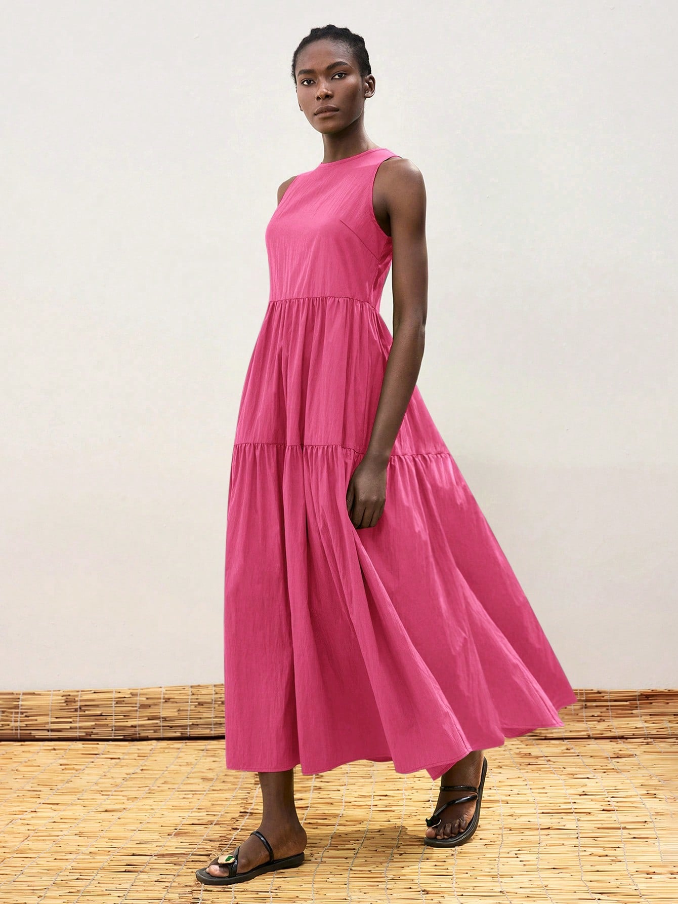 فستان نسائي